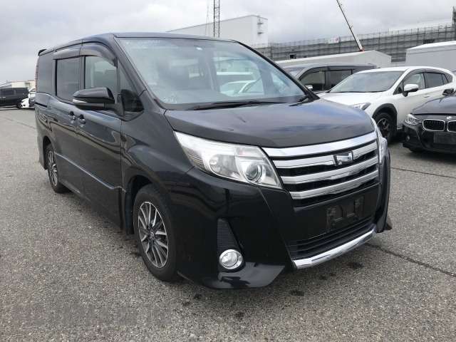Toyota Noah 2014 2000cc Image