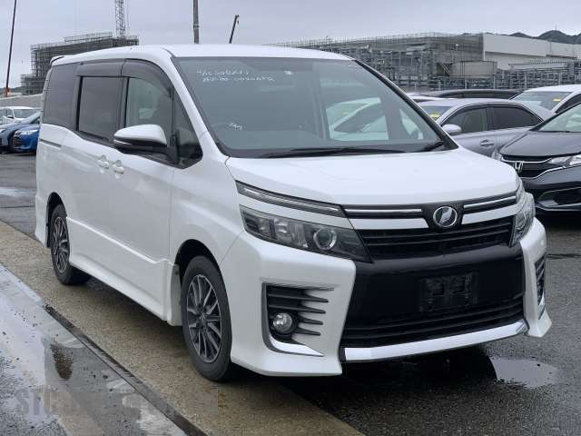 Toyota Voxy 2015 2000cc Image