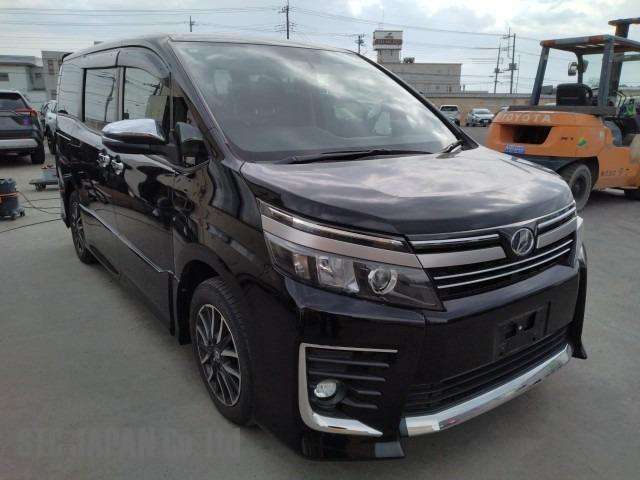 Toyota Voxy  1800cc Image