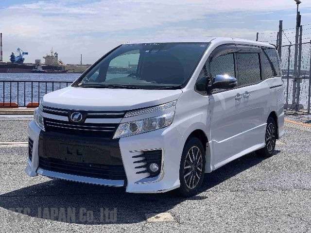 Buy Japanese Toyota Voxy At STC Japan
