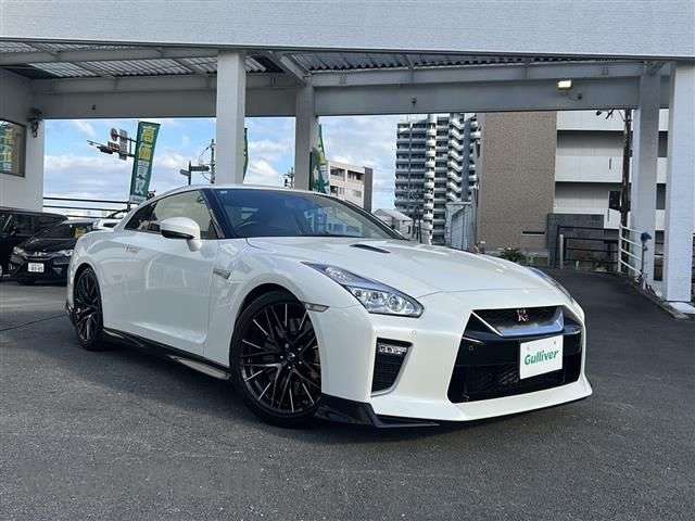 Buy Japanese Nissan GT-R At STC Japan