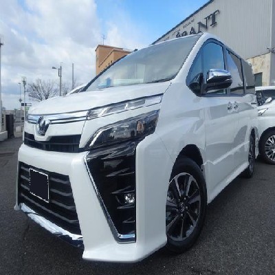 Toyota Voxy  2000Cc Image