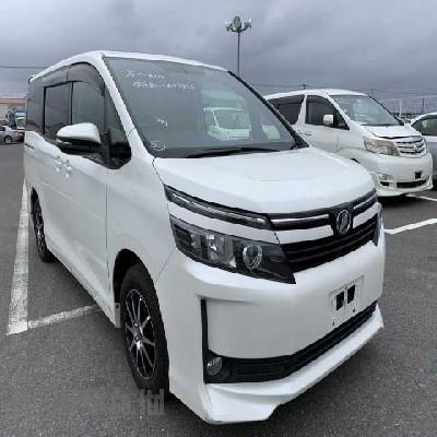 Toyota Voxy 2014 2000cc Image