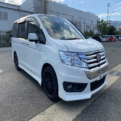 Honda Stepwagen 2013 2000 CC Image