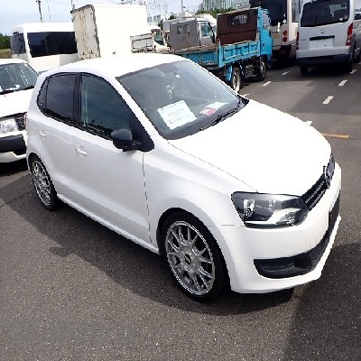 VOLKSWAGEN  POLO  1200 CC Image