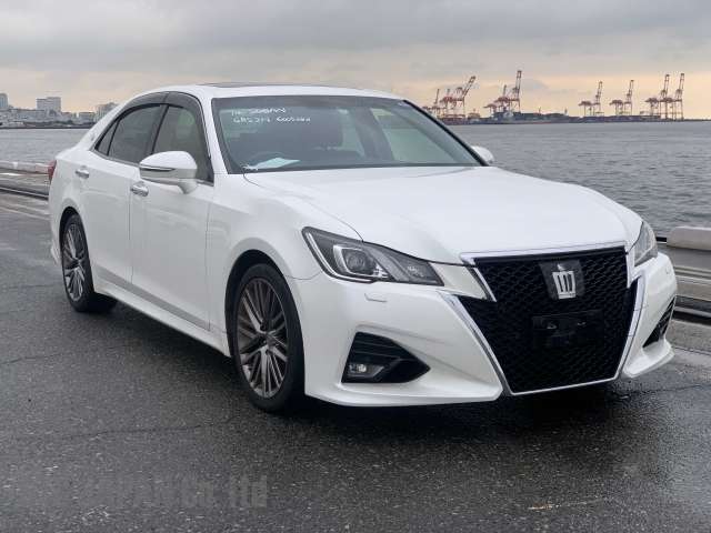 Toyota  Crown 2016 3500 CC Image