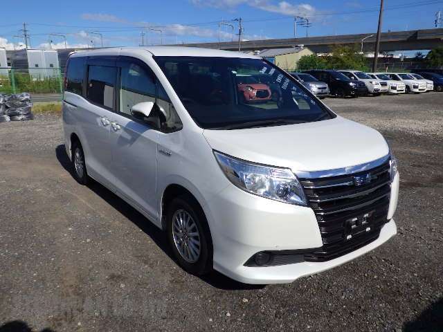 Toyota Noah 2016 1800 CC Image
