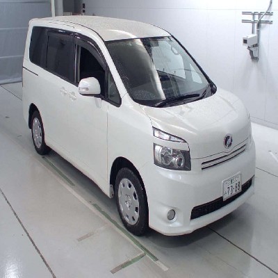 Toyota Voxy X  2000 Image