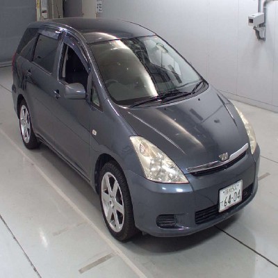 Toyota Wish   1800 Image