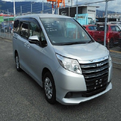 Toyota Noah 2015 2000 Image