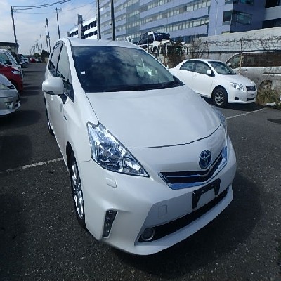 Toyota Prius Alpha  1800cc Image