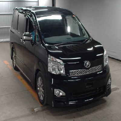 Toyota Voxy  2000cc Image