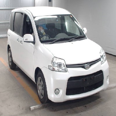 Toyota Sienta 2011 1500cc Image